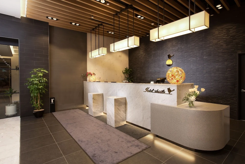 Hotel Whistlelark Jeju 真實大堂接待櫃檯