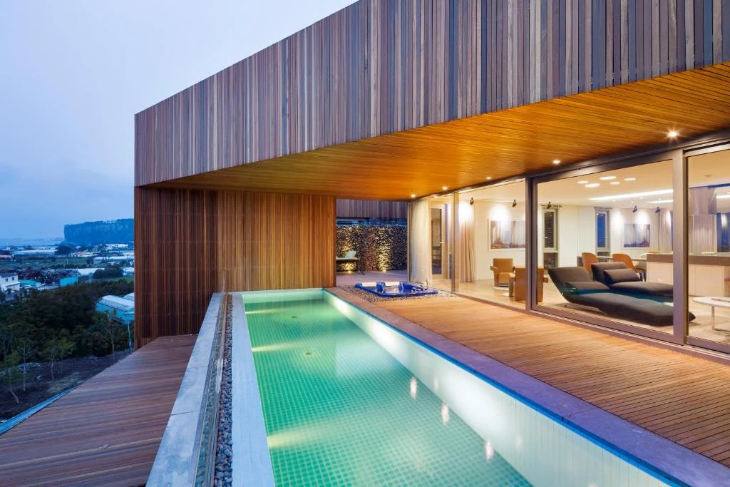 Bayhill Pool & Villa Seogwipo 真實私人泳池 Villa 與室內起居空間