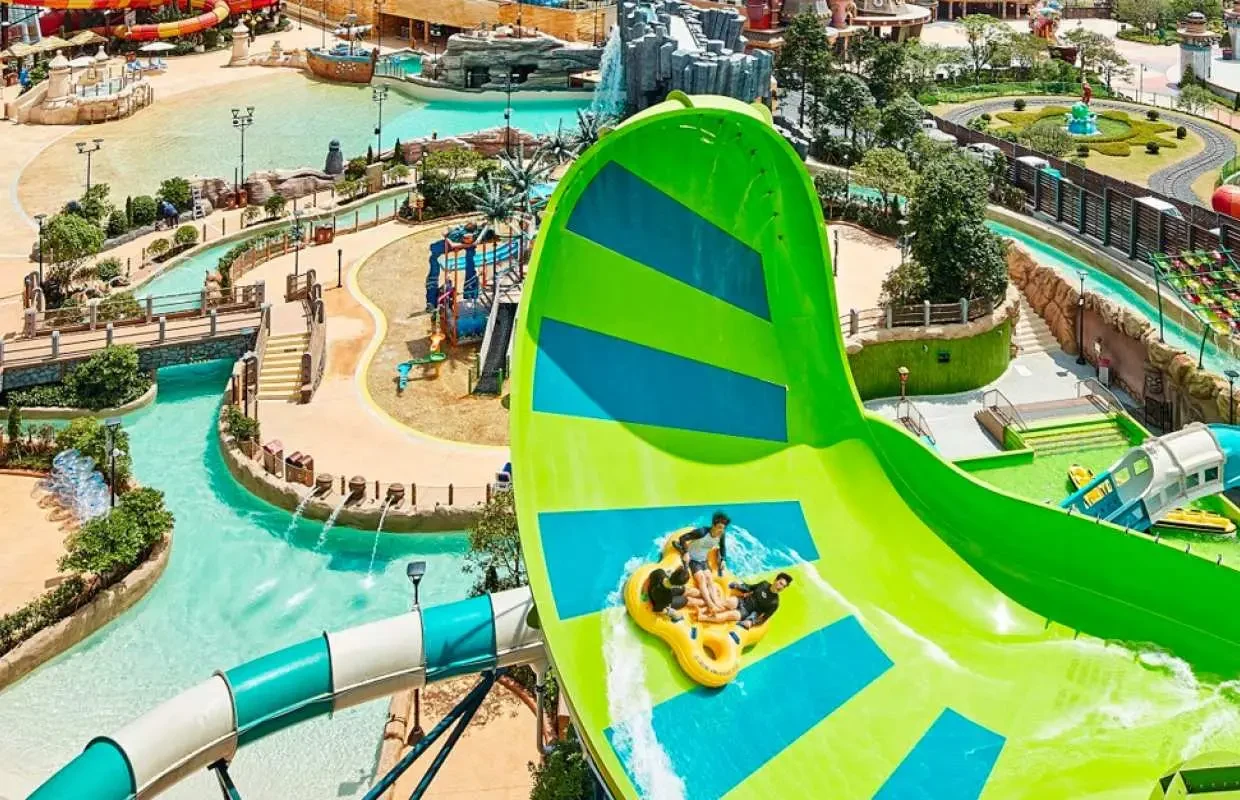 濟州神話世界 Shinhwa Water Park 戶外大型滑水道與漂流河真實照片