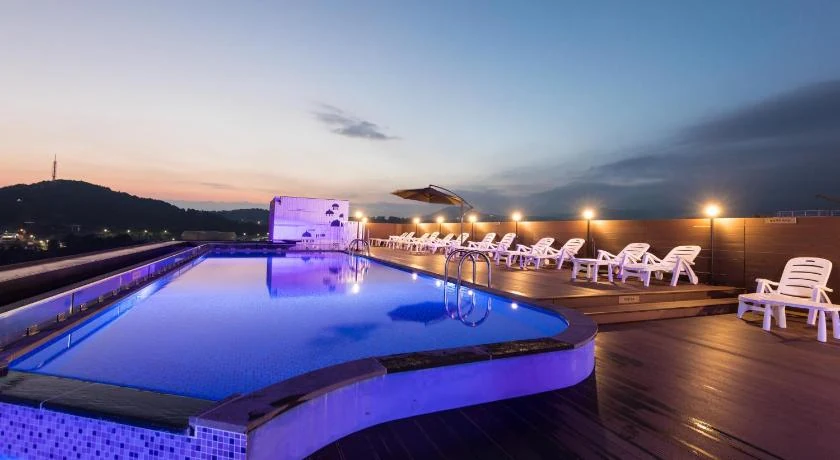 Casaloma Hotel Seogwipo 夜間 Rooftop Pool 真實照片