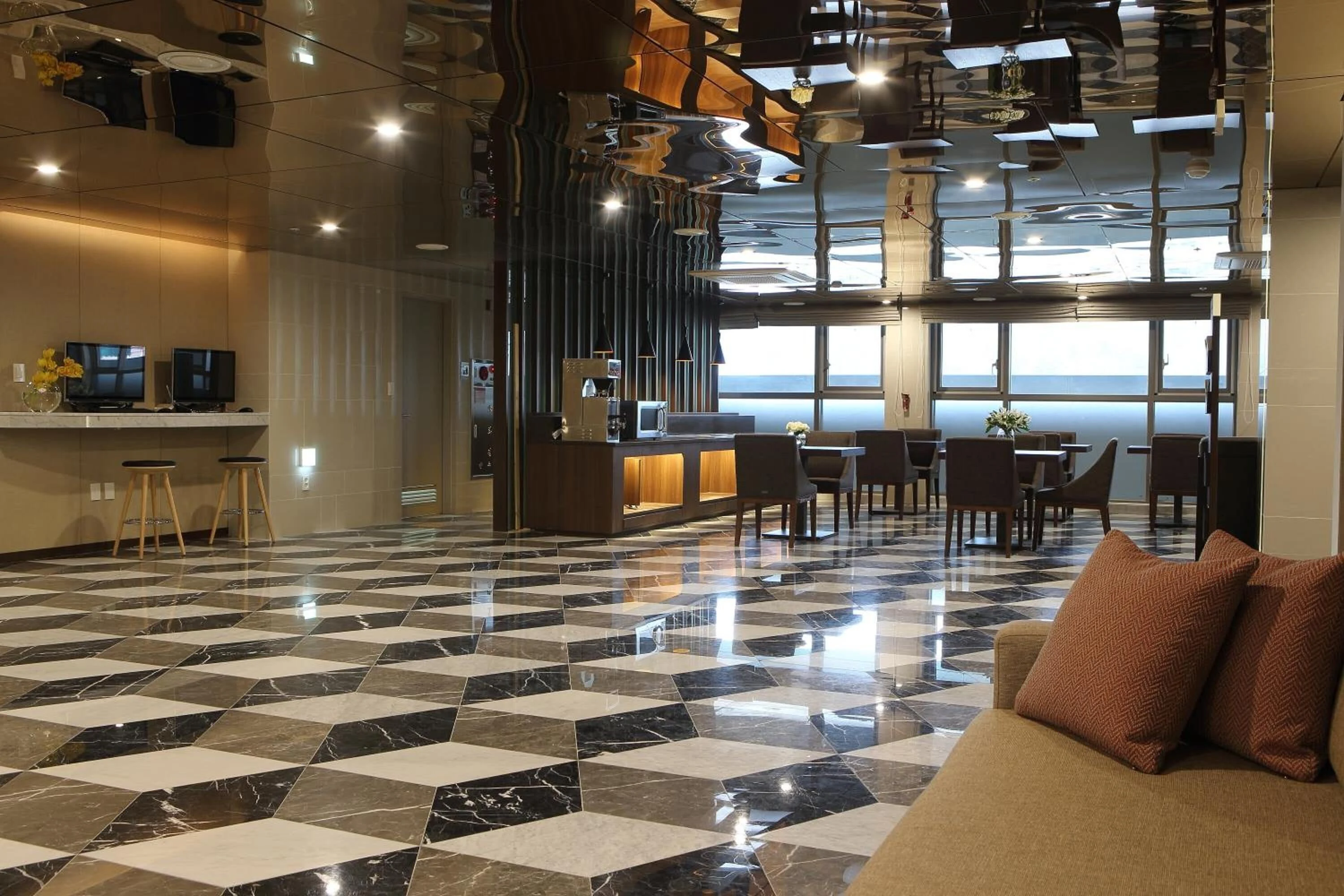 Aventree 與 Hotel Foret Premier Nampo：市場內側還是 BIFF／札嘎其主幹道？ 相關韓國旅行實景 3