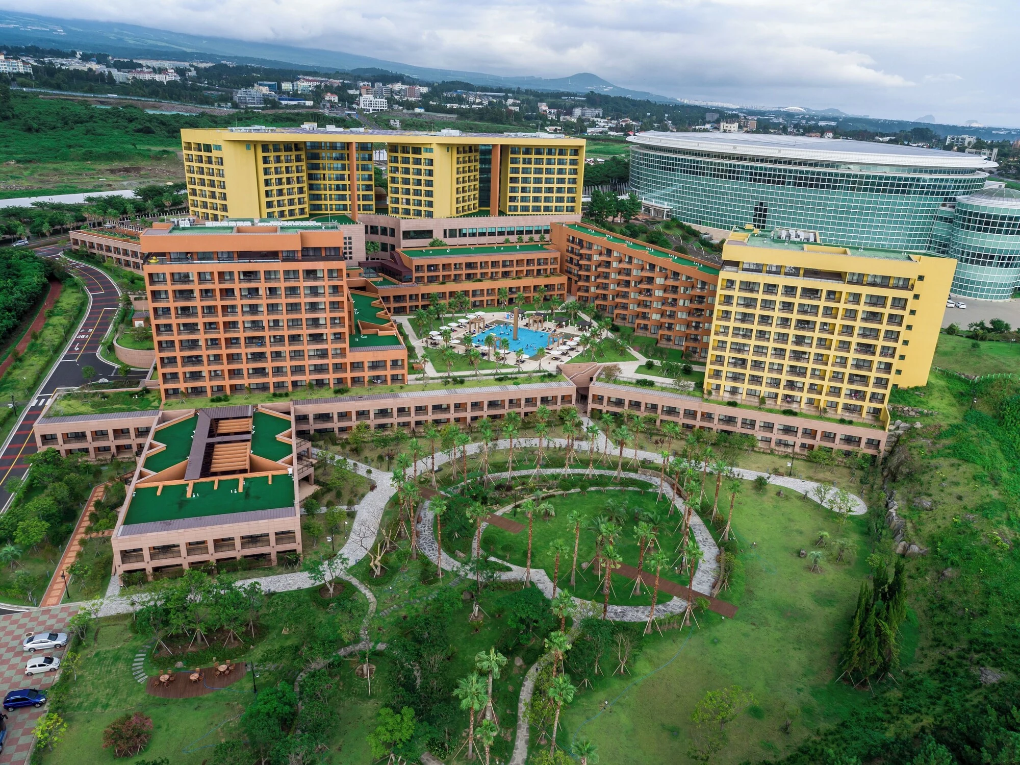 Jeju Booyoung Hotel 與 Resort 中門園區空拍真實外觀