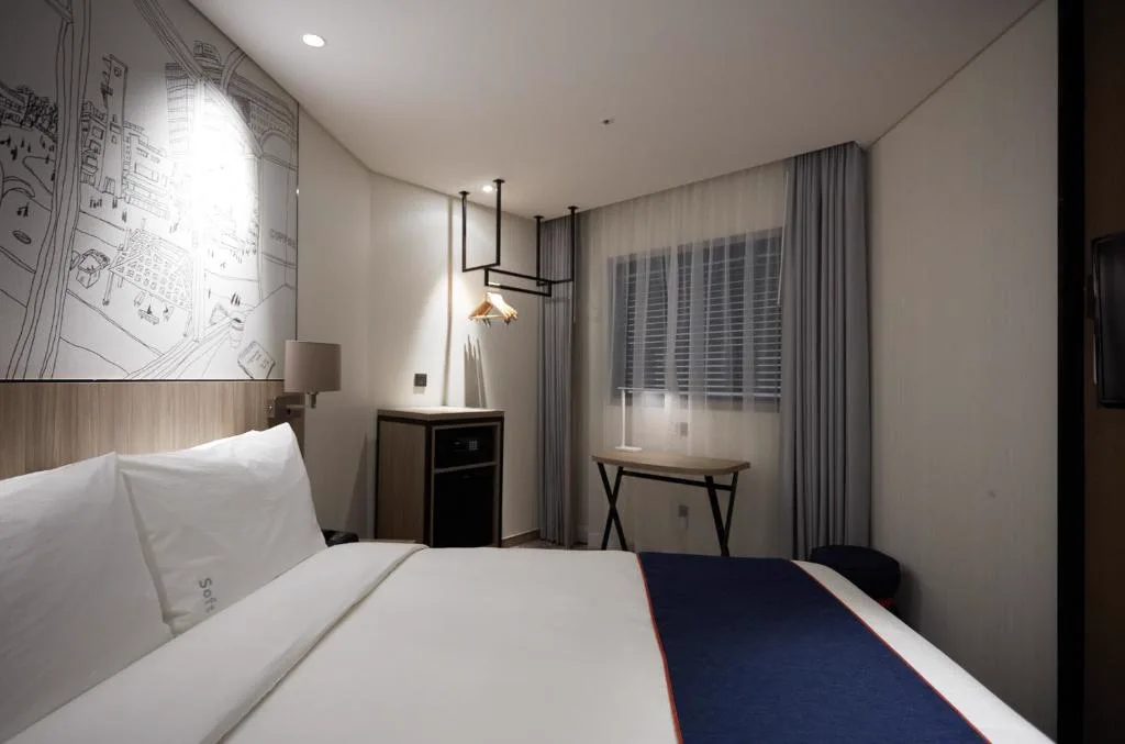 Holiday Inn Express Seoul Hongdae 另一間客房內部