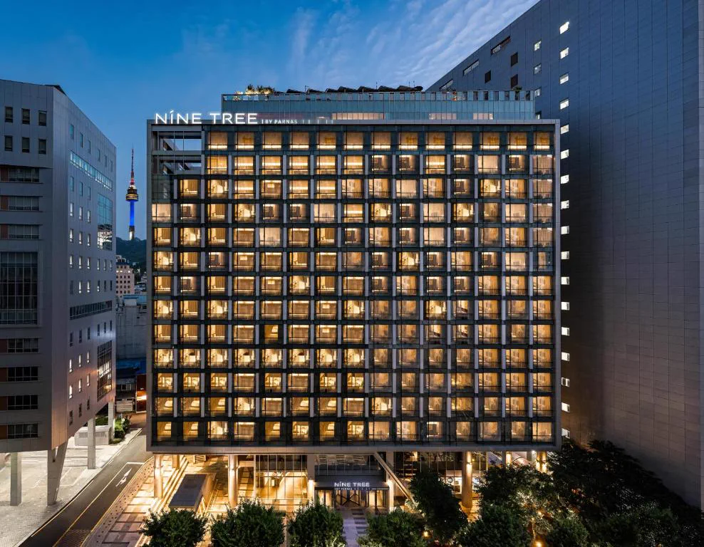 Nine Tree Premier Myeongdong 2 不是明洞替代品:它讓你把晚上留在乙支路三街縮圖