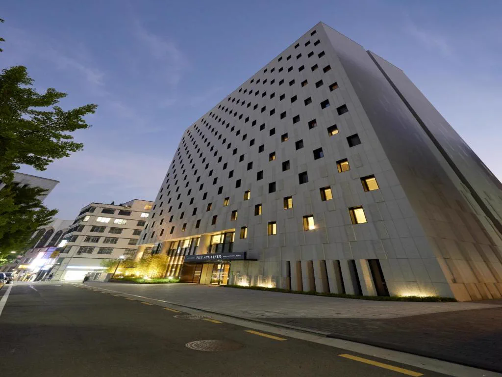 Sotetsu The Splaisir Seoul Myeongdong 不是「住明洞」:它是把回程方向留得更晚才決定縮圖