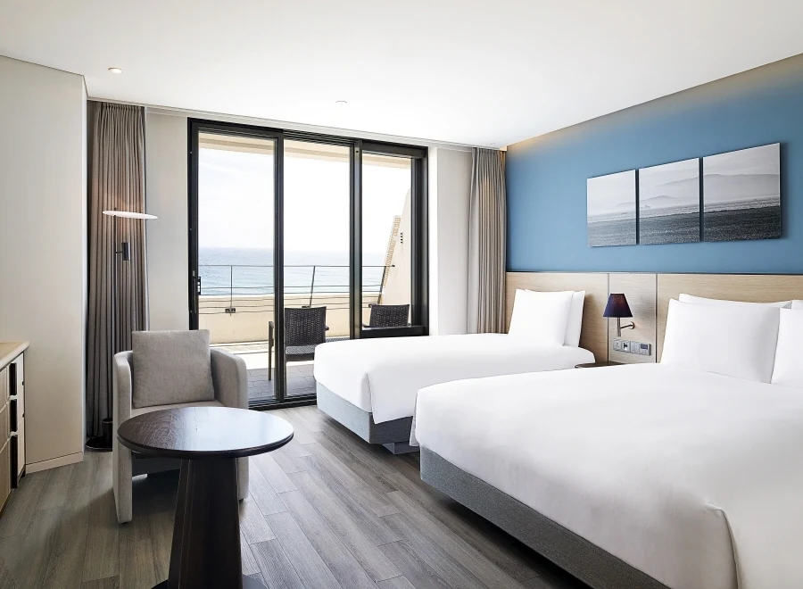 Parnas Hotel Jeju Deluxe Family Single 加 Double 客房官方實景