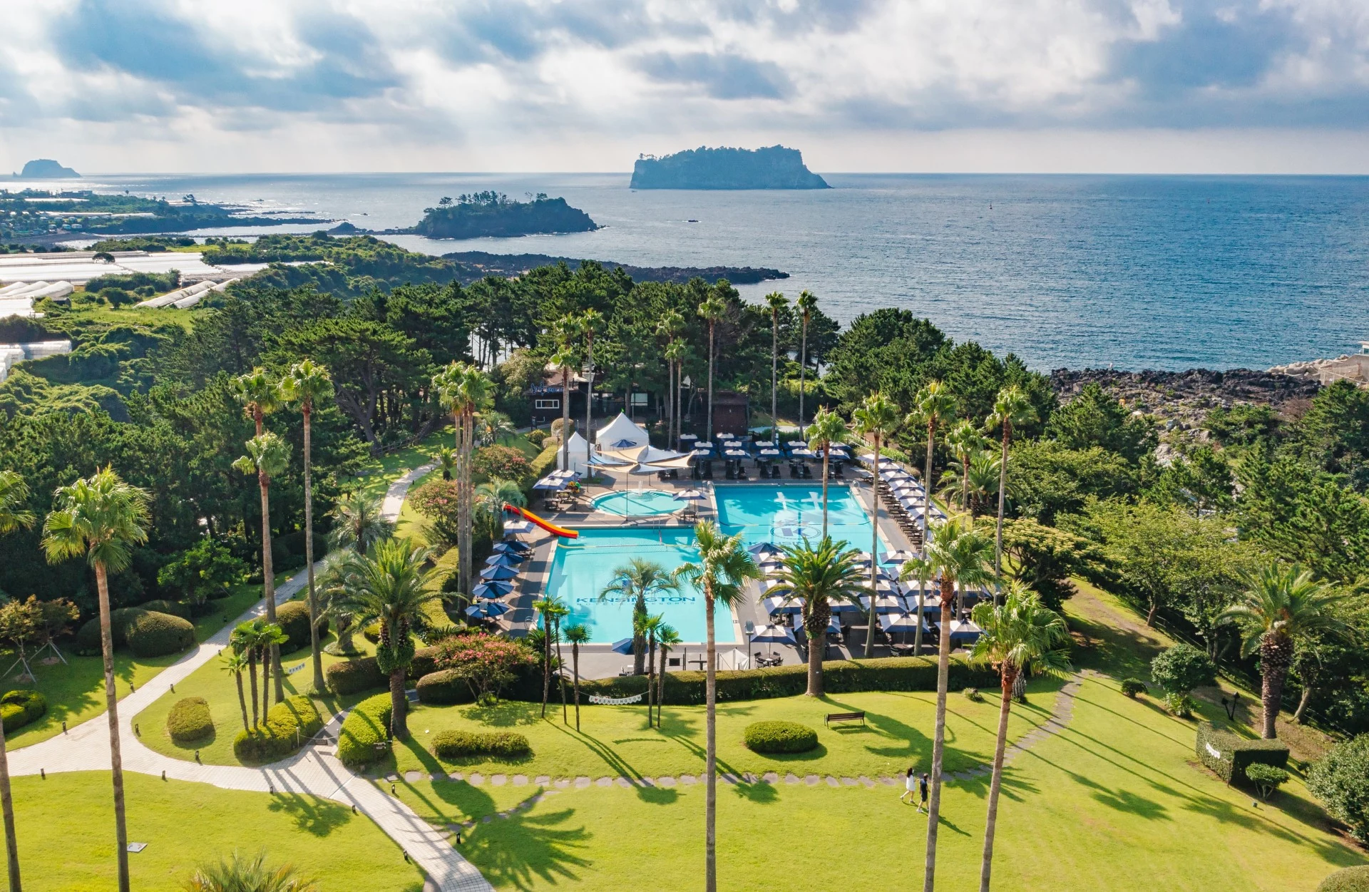 Kensington Resort Seogwipo 官方海岸花園與戶外泳池