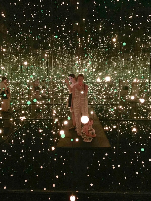 草間彌生 Infinity Mirrored Room 在本態博物館的真實作品實景